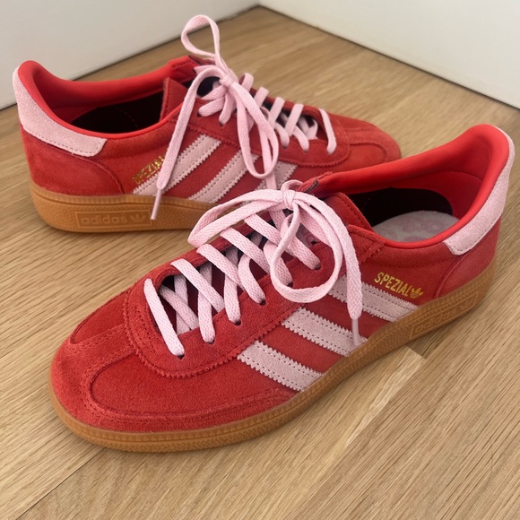 LIKE NEW Adidas Women's Handball Spezial Bright Red Clear Pink sneakers - Picture 3 of 5